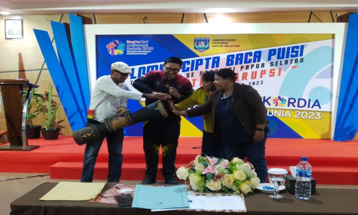 Berantas Korupsi, Melalui Lomba Baca Puisi Tingkat SMP